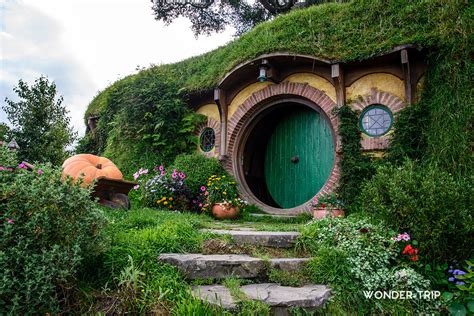 hobbit village|nouvelle zélande maison hobbit prix.